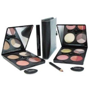 ME Makeover Essentials 24/7 Portfolio Kit